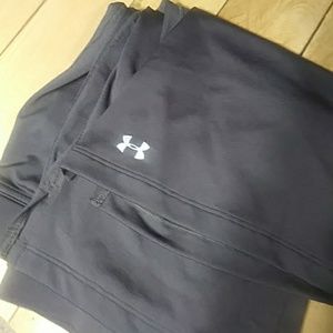 Capri UA workout pants